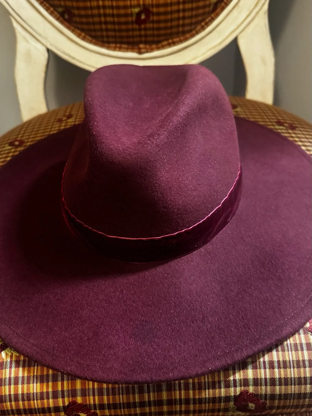 Classic Wide-Brim Felt Fedora Hat - Wine
